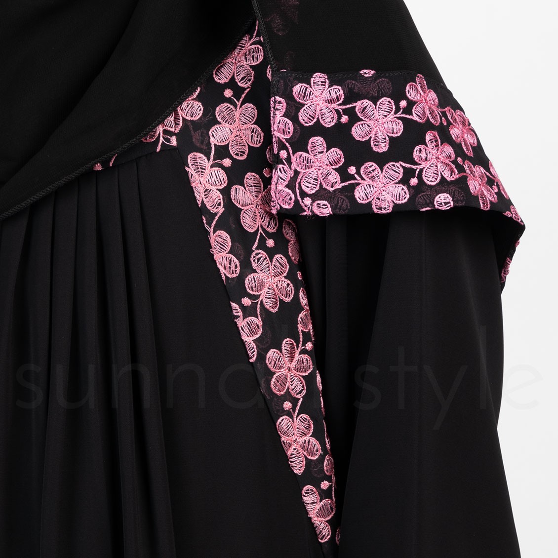 Sunnah Style Girls Daisy Embroidered Shayla Hijab